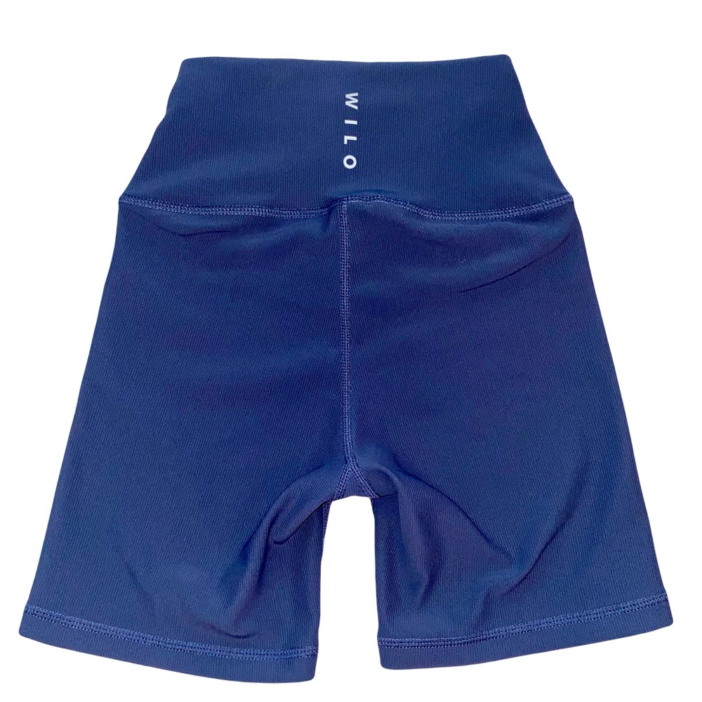 NWOT WILLO NAVY ATHLETIC BIKER SHORTS // SIZE XS🦋